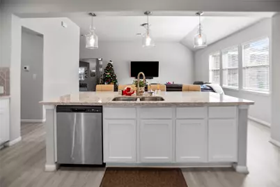 8423 Moonlight Bay Circle, Baytown, TX 77523 - Photo 16