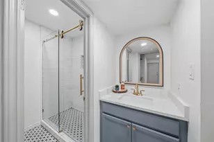 1405 Shadowdale Dr, Houston, TX 77043 - Photo 12