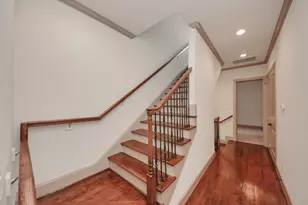 314 W Clay St, Houston, TX 77019 - Photo 34