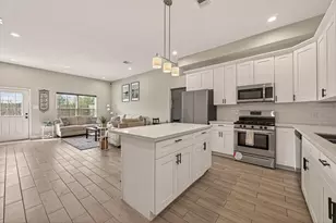 9724 Racine St, Houston, TX 77029 - Photo 4