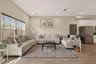 9724 Racine St, Houston, TX 77029 - Photo 2
