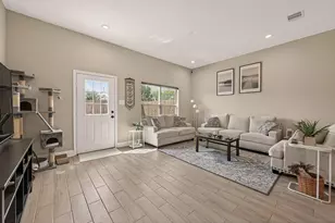9724 Racine St, Houston, TX 77029 - Photo 8
