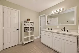 9724 Racine St, Houston, TX 77029 - Photo 14