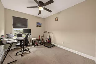 9724 Racine St, Houston, TX 77029 - Photo 18