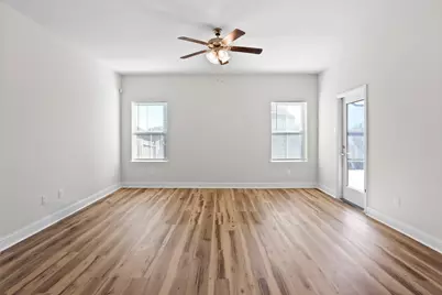 4203 W Bayou Maison Circle, Dickinson, TX 77539 - Photo 8