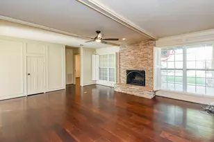 9203 S Pass Ln, Houston, TX 77064 - Photo 22