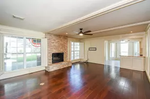 9203 S Pass Ln, Houston, TX 77064 - Photo 12