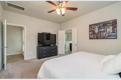13309 Myrtle Meadows Lane, Houston, TX 77048 - Photo 16