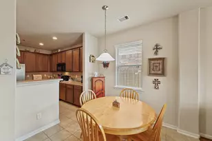 10010 Wood Leaf Ct, Baytown, TX 77521 - Photo 8