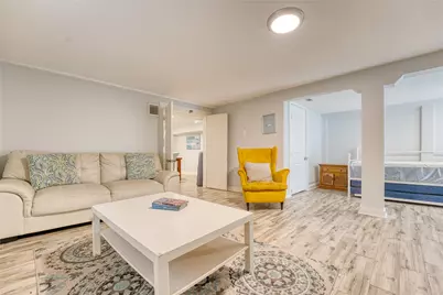 1917 Avenue M 1/2, Galveston, TX 77550 - Photo 12