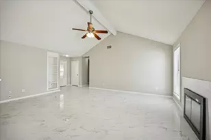 3127 E Heatherock Cir, Sugar Land, TX 77479 - Photo 8