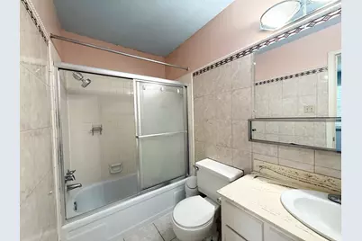 8438 Leawood Blvd #1, Houston, TX 77072 - Photo 10