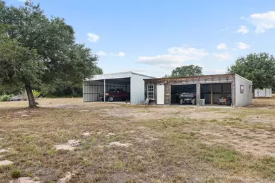 1800 County Road 122, Hallettsville, TX 77964 - Photo 6