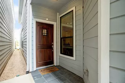 1014 W 22nd Street, Houston, TX 77008 - Photo 2