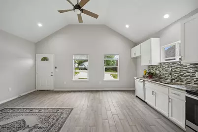 396 Westchase, Montgomery, TX 77316 - Photo 6
