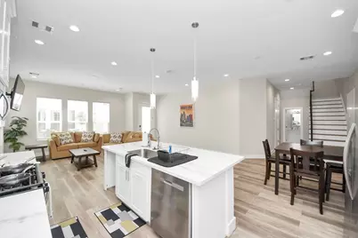 5935 Beall Street #B, Houston, TX 77091 - Photo 4