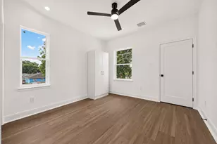 8110 Carver Rd, Houston, TX 77088 - Photo 16