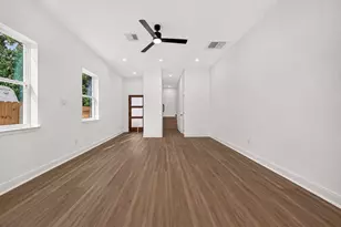 8110 Carver Rd, Houston, TX 77088 - Photo 12