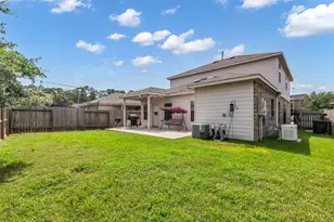 10211 Norway Spruce Ln, Tomball, TX 77375 - Photo 6