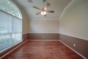 39 Belcarra Pl, The Woodlands, TX 77382 - Photo 8