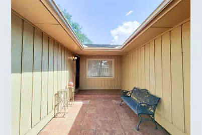 12207 Chartwell Drive, Houston, TX 77031 - Photo 2