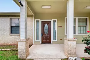 934 Genoa St, Houston, TX 77587 - Photo 2
