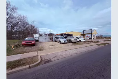 8904 Cullen Boulevard, Houston, TX 77051 - Photo 2