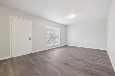 1716 Crownover Road #18, Houston, TX 77080 - Photo 2