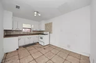 3329 Stassen St, Houston, TX 77051 - Photo 10