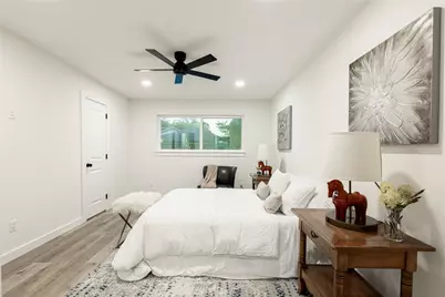 12211 Appleby Drive, Houston, TX 77031 - Photo 32