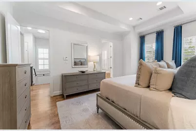 2126 Briarglen Drive, Houston, TX 77027 - Photo 16