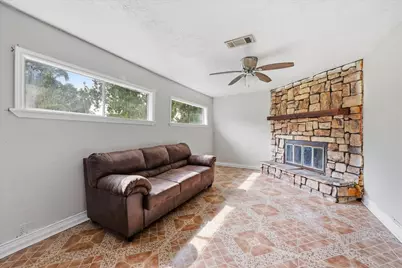 2230 Toledo Street, Beaumont, TX 77703 - Photo 2