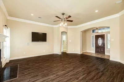 264 Lasso Street, Angleton, TX 77515 - Photo 8