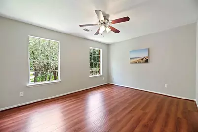 215 Birch Hill Drive, Sugar Land, TX 77479 - Photo 10