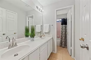 215 Birch Hill Dr, Sugar Land, TX 77479 - Photo 12