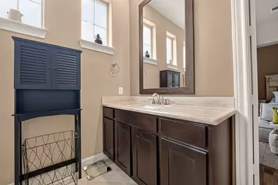 10929 Upland Park, Houston, TX 77043 - Photo 40
