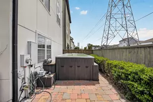 10929 Upland Park, Houston, TX 77043 - Photo 50