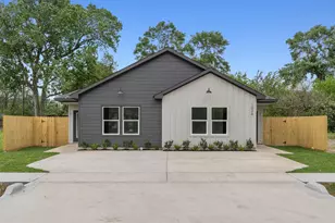 1026 Junell St, Houston, TX 77088 - Photo 1