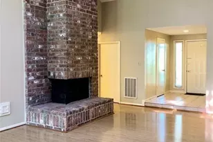 1814 Brushy Creek Dr, Sugar Land, TX 77478 - Photo 2