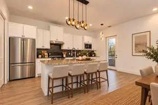 5616 Savyon Dr, Houston, TX 77091 - Photo 2