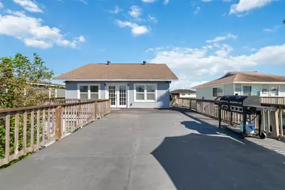 196 Barracuda Street, Hitchcock, TX 77563 - Photo 1