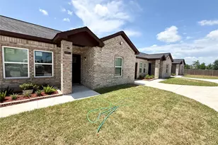 9508 Quaker Ct, Rosharon, TX 77583 - Photo 2