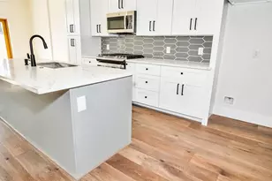 1508 Weiss St, Houston, TX 77009 - Photo 6