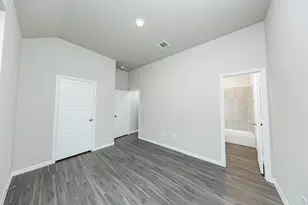 2035 Emerald Lk Trl, Dayton, TX 77535 - Photo 18