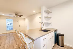 3900 Woodchase Dr, Houston, TX 77042 - Photo 10