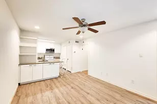 3900 Woodchase Dr, Houston, TX 77042 - Photo 6