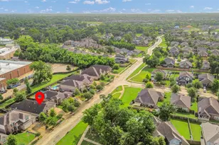 108 Woodridge Xing, Clute, TX 77531 - Photo 20