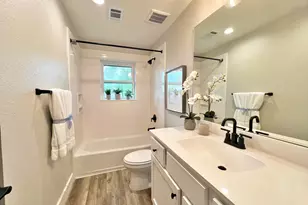 701 Cannan Dr, Angleton, TX 77515 - Photo 16