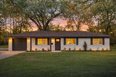 701 Cannan Drive, Angleton, TX 77515 - Photo 1