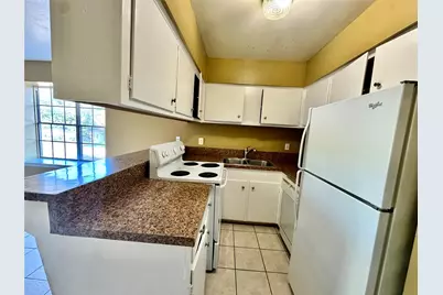 2201 N Grand Boulevard #2, Pearland, TX 77581 - Photo 8